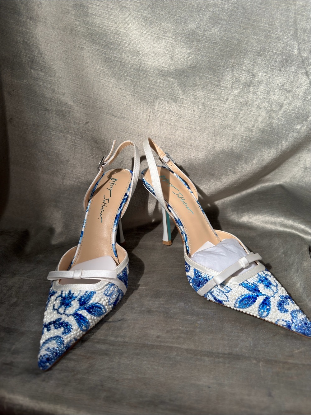 Betsey Johnson Roza Blue/White Slingback Pump w/Rhinestones/faux Pearls. 9.5